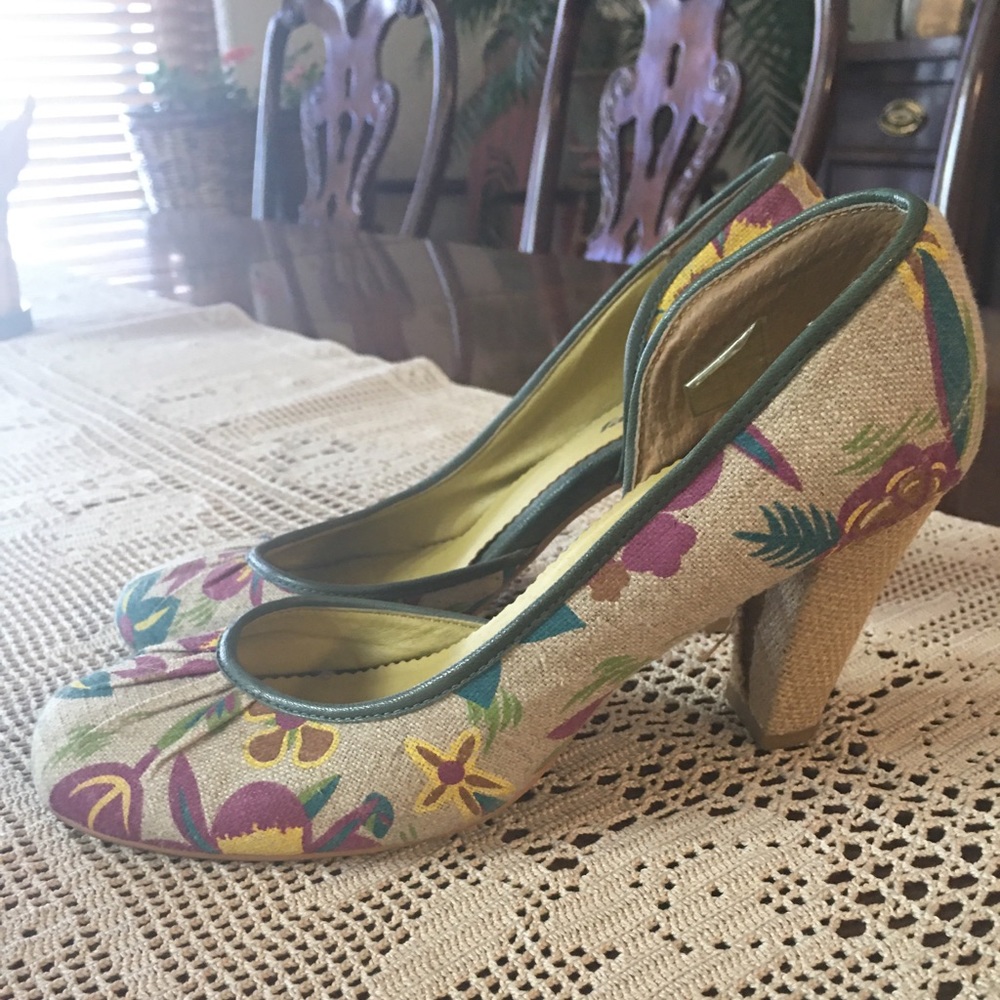 anthropologie Farylrobin Floral Linen Heals